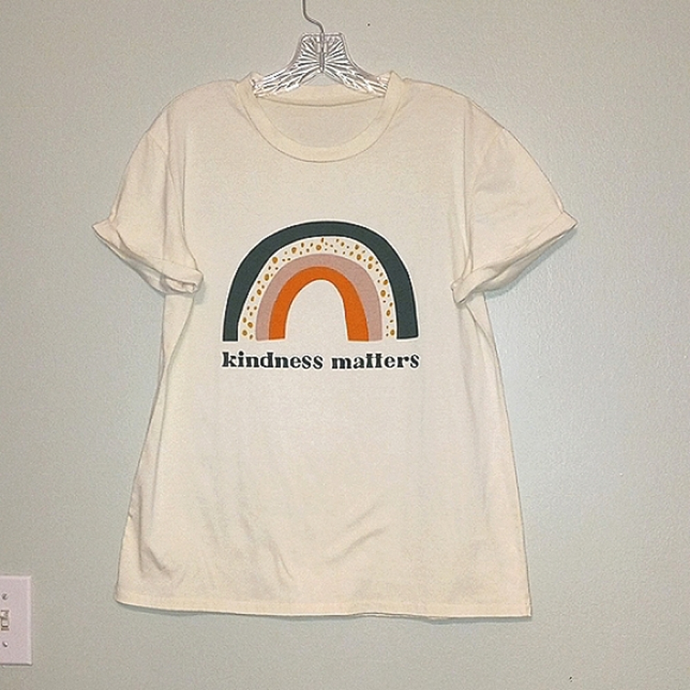 Moving Sale!! Kindness Matters Rainbow T-shirt, size M/L pale yellow short sleev